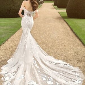 Wedding Dress (Susy by Enzoani)
